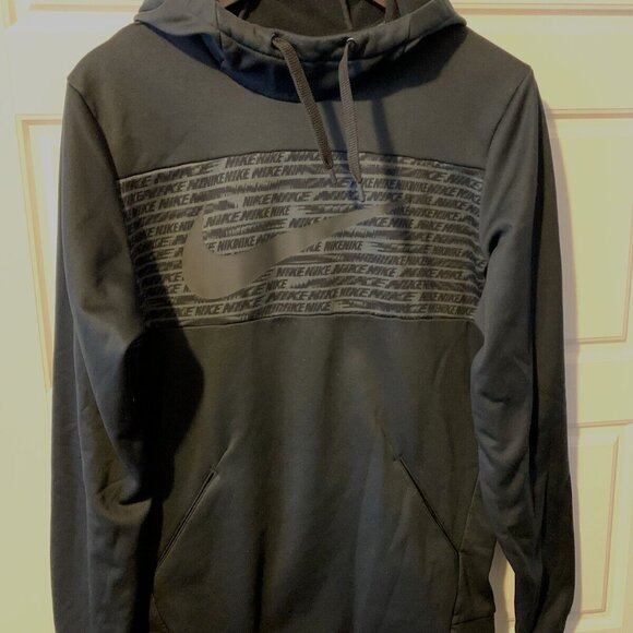 AUTHENTIC NIKE THERMA DRI-FIT GFX 2 BLACK/GRAY PULLOVER HOODIE SIZE SMALL - Picture 1 of 5